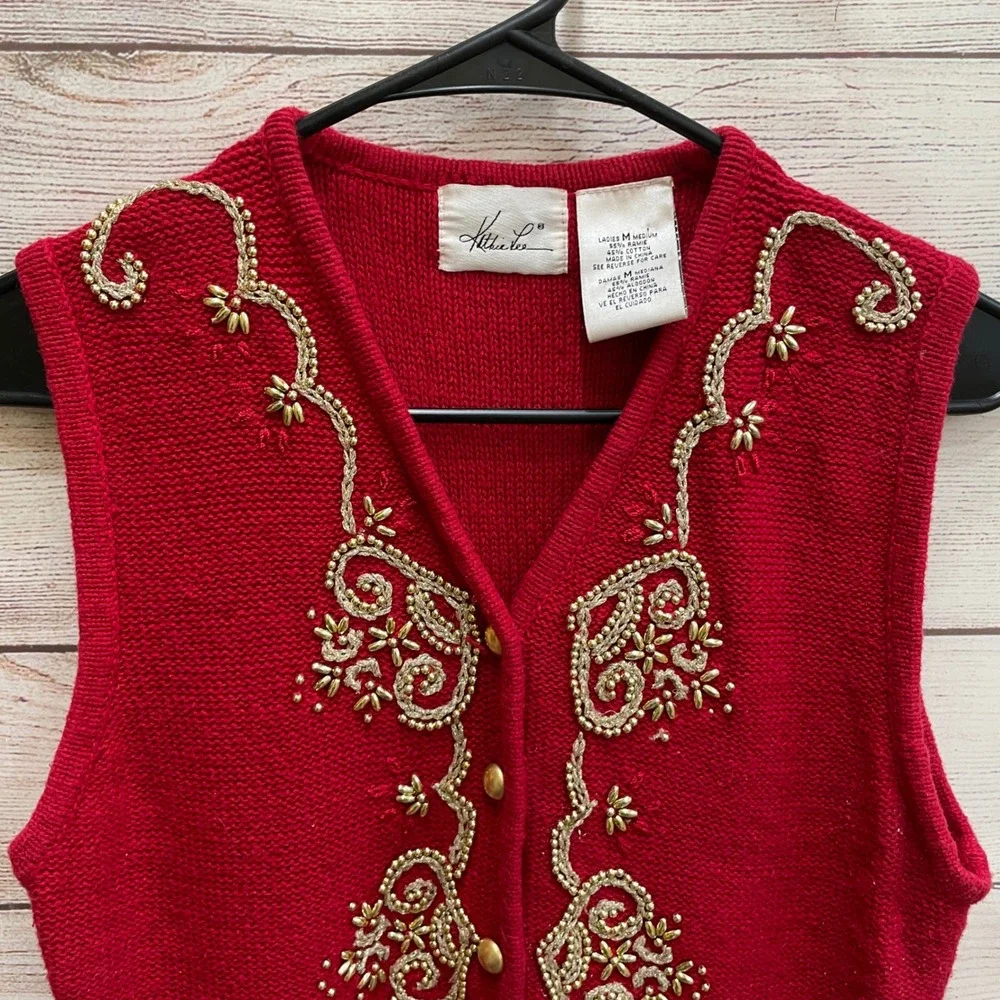 VINTAGE KATHIE LEE EMBELLISHED AND‎ EMBROIDERED RED SWEATER VEST